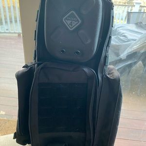Hazard 4 sling bag